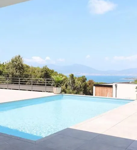 Luxe Avec Piscine Et Belle Vue Villa Pietrosella