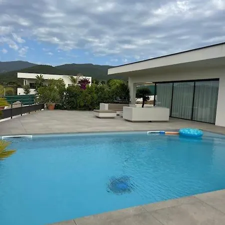 Luxe Avec Piscine Et Belle Vue Villa *