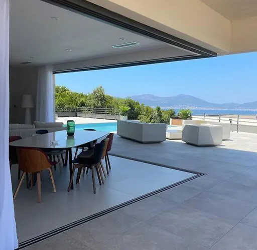 别墅 Luxe Avec Piscine Et Belle Vue Pietrosella