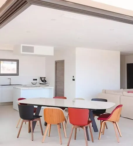 Luxe Avec Piscine Et Belle Vue 别墅