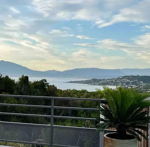 别墅 Luxe Avec Piscine Et Belle Vue *